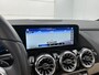 Mercedes-Benz EQA 250 Business Solution Luxury 67 kWh Panoramadak | Lichtmetalen velgen | donkerglas vanaf B style | Navigatie | Parking support | Inclusief 24 maanden MB Certified garantie voor Europa.