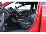 Volvo V40 T3 Automaat Polar+ Sport | Trekhaak | Panoramadak | Parkeercamera | Verwarmbare Voorstoelen | Navigatie | Cruise Control | Bluetooth Telefonie & Multimedia | 17'' Lichtmetalen Velgen