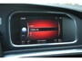Volvo V40 T3 Automaat Polar+ Sport | Trekhaak | Panoramadak | Parkeercamera | Verwarmbare Voorstoelen | Navigatie | Cruise Control | Bluetooth Telefonie & Multimedia | 17'' Lichtmetalen Velgen