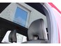 Volvo V40 T3 Automaat Polar+ Sport | Trekhaak | Panoramadak | Parkeercamera | Verwarmbare Voorstoelen | Navigatie | Cruise Control | Bluetooth Telefonie & Multimedia | 17'' Lichtmetalen Velgen | LED Koplampen |