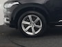 Volvo XC90 T8 Recharge AWD Inscription 7 Persoons PHEV 394pk | Panodak | Adaptive Cruise | Camera | Lederen Sportstoelen Memory & Verwarmd | Stuur Verwarmd | Keyless | Blis | Apple Carplay | Navigatie | DAB | Plug In Hybrid |