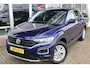 Volkswagen T-Roc 1.5TSI 150PK AUTOMAAT STYLE Navi | Adapt.Cruise | Stoelverw. | Dodehoek | Carplay/Android | Led | 16 Inch Lm |
