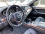 BMW X6 M XDrive 50i 408 PK High Executive NIEUWSTAAT MEMORY SOFT CLOSE APPLE CARPLAY CAMERA LEER