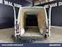 Renault Master 2.3 dCi 136pk L3H2 Euro6 Airco | Camera | Navigatie | LED | Cruisecontrol | 2500kg Trekhaak Parkeersensoren