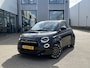 Fiat 500e 3+1 La Prima 42 kWh | Leder/Navi/Camera/Adapt.Cruise/Clima/Stoelverwarming/17" All Season banden