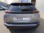 Peugeot e-2008 EV Allure 50 kWh (Keyless Entry - LED - Parkeersensoren V+A - Navigatie - Automatische Airco - 3D Cockpit - Apple Carplay)
