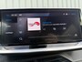 Peugeot e-2008 EV Allure 50 kWh (Keyless Entry - LED - Parkeersensoren V+A - Navigatie - Automatische Airco - 3D Cockpit - Apple Carplay)