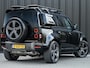 Land Rover Defender 110 2.0 P400e 110 SE | NL-Auto | Panoramadak | 1e Eigenaar \ Led | Trekhaak | Keyless entree | 360 camera | Meridian surround | Ambiance interieur |