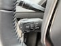 Peugeot 2008 1.2 Turbo 100 Allure | Draadloos Apple Carplay/Android Auto | Parkeersensoren | Privacy Glass | Lichtmetalen velgen |