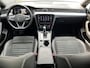Volkswagen Passat Variant 1.4 TSI PHEV 218PK GTE Business / Digitale Cockpit / Trekhaak / Stuur + Stoelverwarming + Massagestoel / Achteruitrijcamera / LED **