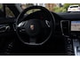 Porsche Panamera 3.6 4 PDK. | Sportuitlaat Pakket | Lederen Dash. | Schuif-kanteldak | Youngtimer | 125DKM | Turbo-Wielen | NAP |