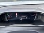 Peugeot 2008 1.2 100pk Allure | Climate control | Parkeersensoren | AppleCarPlay/Android | 17'' LM velgen
