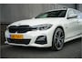 BMW 3-Serie Touring 330e 293 pk High Executive M-Sportpakket / Pano-Dak/ Laser/ Adap.Cruise/ Keyless/ Camera/ Sport-Stoelen/ Stoel.Verw/ Stuur-Verw/ 19'' LMV