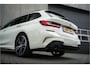 BMW 3-Serie Touring 330e 293 pk High Executive M-Sportpakket / Pano-Dak/ Laser/ Adap.Cruise/ Keyless/ Camera/ Sport-Stoelen/ Stoel.Verw/ Stuur-Verw/ 19'' LMV