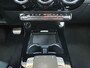 Mercedes-Benz A-klasse A 200 Business Solution AMG Automaat | Smartphone integratie | Achteruitrijcamera | Spoorassistent | Stoelverwarming | Spiegelpakket