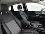 Mercedes-Benz B-klasse 180 Business Solution Trekhaak | Ledkoplampen | Stoelverwarming | Licht- en zicht pakket | Parkeerpakket met achteruitrijcamera. Inclusief 24 maanden Mercedes-Benz Certified garantie voor Europa.