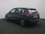 Mercedes-Benz B-klasse 180 Business Solution Trekhaak | Ledkoplampen | Stoelverwarming | Licht- en zicht pakket | Parkeerpakket met achteruitrijcamera. Inclusief 24 maanden Mercedes-Benz Certified garantie voor Europa.