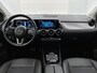 Mercedes-Benz B-klasse 180 Business Solution Trekhaak | Ledkoplampen | Stoelverwarming | Licht- en zicht pakket | Parkeerpakket met achteruitrijcamera. Inclusief 24 maanden Mercedes-Benz Certified garantie voor Europa.