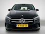 Mercedes-Benz B-klasse 180 Business Solution Trekhaak | Ledkoplampen | Stoelverwarming | Licht- en zicht pakket | Parkeerpakket met achteruitrijcamera. Inclusief 24 maanden Mercedes-Benz Certified garantie voor Europa.