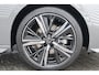 Peugeot 308 SW 1.2 HYBRID 136PK GT PACK AUTOMAAT / NAVI / LEDER / CLIMA / PDC / 18" LMV / CAMERA / KEYLESS / FULL-LED / BLUETOOTH / ADAPT. CRUISECONTROL / 1E EIGENAAR / NIEUWSTAAT  !!