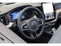 Volvo XC60 T6 350PK AWD Ultra Dark | Executive | Luchtvering | B&W | 21" | Massage | HUD