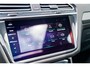 Volkswagen Tiguan 1.5 TSI R-line | FACELIFT Model 2021 | IQ Light | Stuurwielverwarming | 360 Camera| Achterbankverwarming |