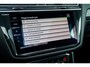 Volkswagen Tiguan 1.5 TSI R-line | FACELIFT Model 2021 | IQ Light | Stuurwielverwarming | 360 Camera| Achterbankverwarming |