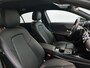 Mercedes-Benz A-klasse 180 Business Solution Ledkoplampen | Stoelverwarming | Parkeerpakket met achteruitrijcamera | Sfeerverlichting | Trekhaak | Inclusief 24 maanden Mercedes-Benz Certified garantie voor Europa.