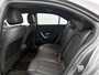 Mercedes-Benz A-klasse 180 Business Solution Ledkoplampen | Stoelverwarming | Parkeerpakket met achteruitrijcamera | Sfeerverlichting | Trekhaak | Inclusief 24 maanden Mercedes-Benz Certified garantie voor Europa.