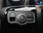 Mercedes-Benz A-klasse 180 Business Solution Ledkoplampen | Stoelverwarming | Parkeerpakket met achteruitrijcamera | Sfeerverlichting | Trekhaak | Inclusief 24 maanden Mercedes-Benz Certified garantie voor Europa.