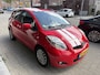 Toyota Yaris 1.3 VVTi Comfort 5-DEURS/NW APK/DEALER OND./AIRCO