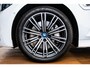 BMW 3-Serie 330e M Sport - schuif/kanteldak - Head up - Elektrisch verwarmde/verstelbare stoelen - Hifi - Comfort Access - Cruise control - Active Guard Plus - Driving Assistant - Sportstoelen -