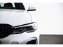 BMW 3-Serie 330e M Sport - schuif/kanteldak - Head up - Elektrisch verwarmde/verstelbare stoelen - Hifi - Comfort Access - Cruise control - Active Guard Plus - Driving Assistant - Sportstoelen -