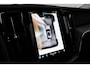 Volvo XC60 2.0 T6 Plug-in hybrid AWD Ultimate Bright | Luchtvering | Panoramadak | Harman/Kardon | 360 Camera | Pilot Assist