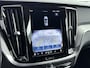 Volvo V60 T6 Plug-in hybrid Plus Dark Long Range | Intellisafe Surround& Assist | Lederen bekleding | Memory | PDC + Camera | Extra getint glas achter |