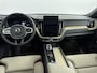 Volvo XC60 NEW MODEL 2.0 T6 Plug-in hybrid AWD Plus Dark | Panoramadak | PDC V+A en 360 Camera | Stoel+stuurverwarming | Head Up Display | Keyless |