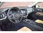 Volvo V60 B3 177PK Essential Edition | Leder | Getint Glas | 18'' | Climate | Black Pack |