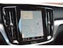 Volvo V60 B3 177PK Essential Black Edition | Leder | Getint Glas | 18'' | Climate |