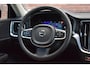 Volvo V60 B3 177PK Essential Black Edition | Leder | Getint Glas | 18'' | Climate |