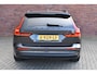 Volvo V60 B3 177PK Essential Black Edition | Leder | Getint Glas | 18'' | Climate |