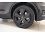 Volvo XC40 Recharge P8 AWD R-Design 3-fase [ Leder/Alcantara Stoelverwarming Harman/Kardon Adapt.cruise ]