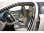 Volvo V40 1.5 T3 Nordic+ Aut. [ Navi LED Stoelverwarming Trekhaak ]