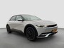 Hyundai Ioniq 5 Connect+ 77.4 kWh 229pk | Two Tone | Camera | Carplay | Premium Audio | Adaptive cruise control | Dodehoek detectie | Elektrische voorstoelen | Leder | Warmtepomp | Stoelverwarming