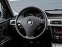 BMW 3-Serie 320i Executive | Climate control | Cruise control | PDC | Lichtmetalen velgen