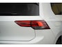 Volkswagen Golf 1.5 TSI 131PK 5drs Life Business BJ2022 Lmv 16" | Led | Pdc | App-Connect | Navi | Virtual cockpit | Dashboard verlichting | Climate control | Cruise control | Sportstoelen | Verwarmd stuur | Verwarmde voorstoelen | Extra getint glas