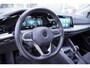 Volkswagen Golf 1.5 TSI 131PK 5drs Life Business BJ2022 Lmv 16" | Led | Pdc | App-Connect | Navi | Virtual cockpit | Dashboard verlichting | Climate control | Cruise control | Sportstoelen | Verwarmd stuur | Verwarmde voorstoelen | Extra getint glas