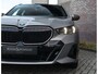 BMW 5-Serie Touring 550e xDrive | Oxid Grey - M Sport Pro