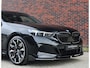 BMW 5-Serie Touring 550e xDrive | M Performance - Pano - Trekhaak