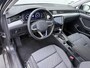 Volkswagen Passat Variant 1.4 TSI PHEV GTE | 360 Camera | ACC | Side Assist | Stuur-/Stoelverwarming | Parkeerhulp | 17'' |