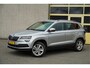 Skoda Karoq 1.5 TSI ACT 150PK! Automaat Business Edition Plus BJ2021 Lmv 17" | Led V+A | Pdc | Keyless entry | Trekhaak | Achteruitrijcamera | App-Connect | Navi | Dashboard verlichting | Climate control | Cruise control | Verwarmde voorstoelen